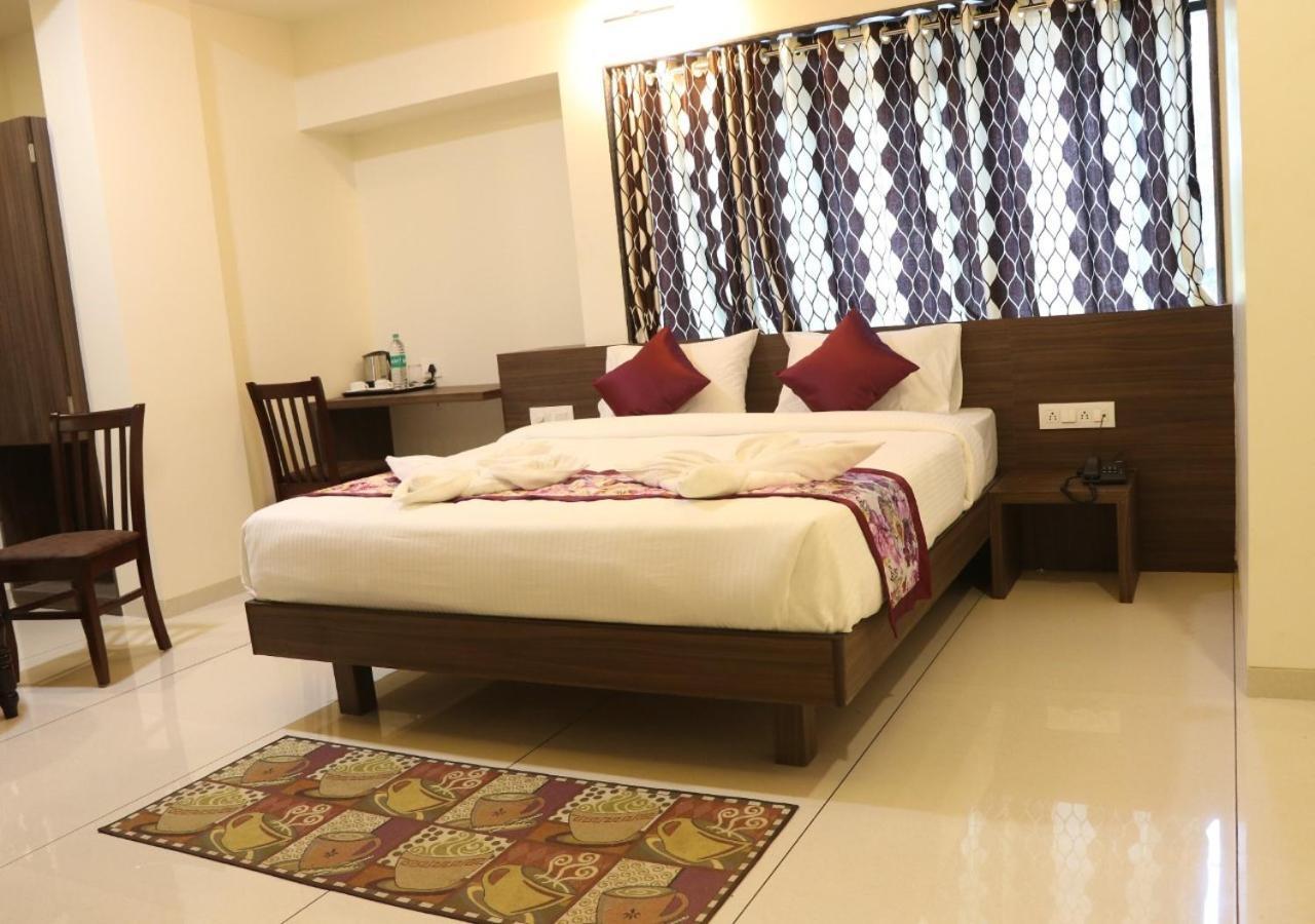 The Hotel Relax Kankavli Kankavali Exterior photo