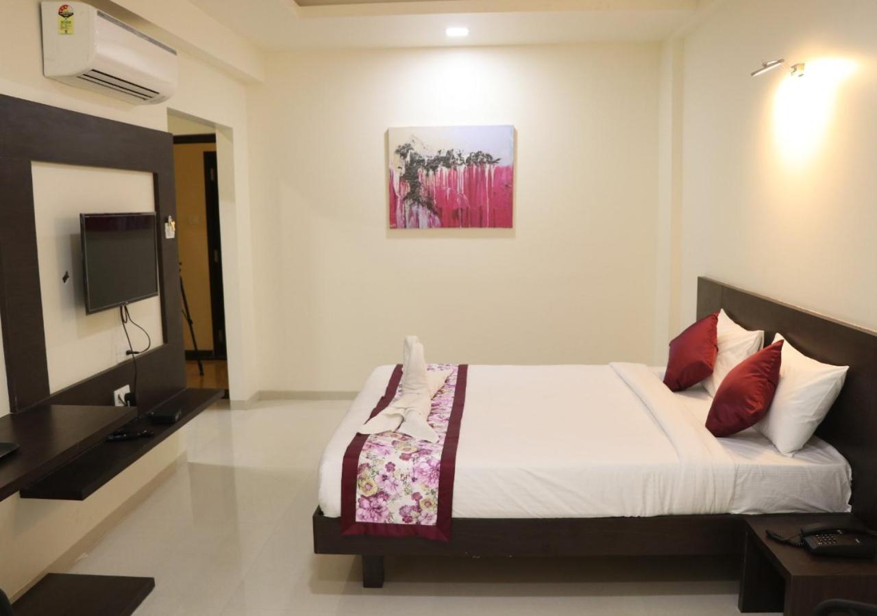 The Hotel Relax Kankavli Kankavali Exterior photo