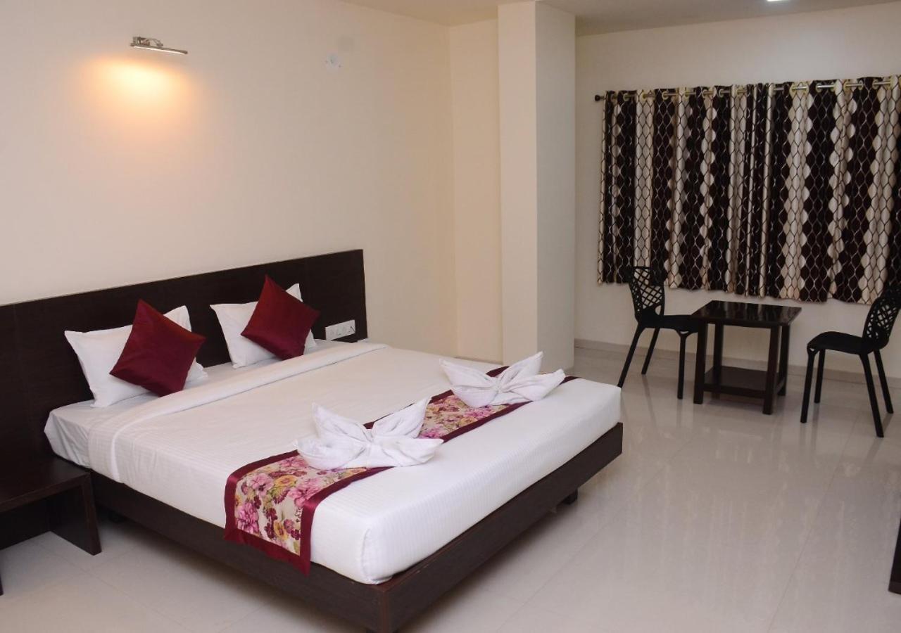 The Hotel Relax Kankavli Kankavali Exterior photo